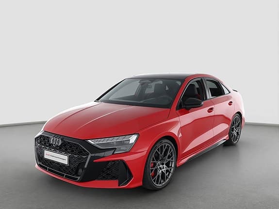 Audi RS3 Limousine 10