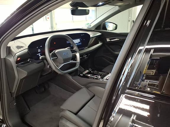 Audi Q6 e-tron RWD - Flex lease 12