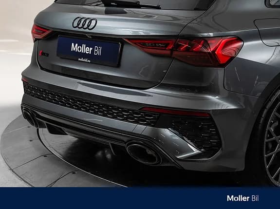 Audi RS3 Sportback quattro 6